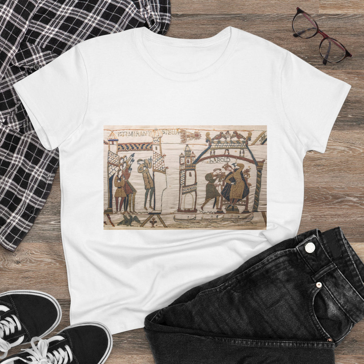Vintage Bayeux Tapestry 32-33 Comet Halley Harold T-Shirt